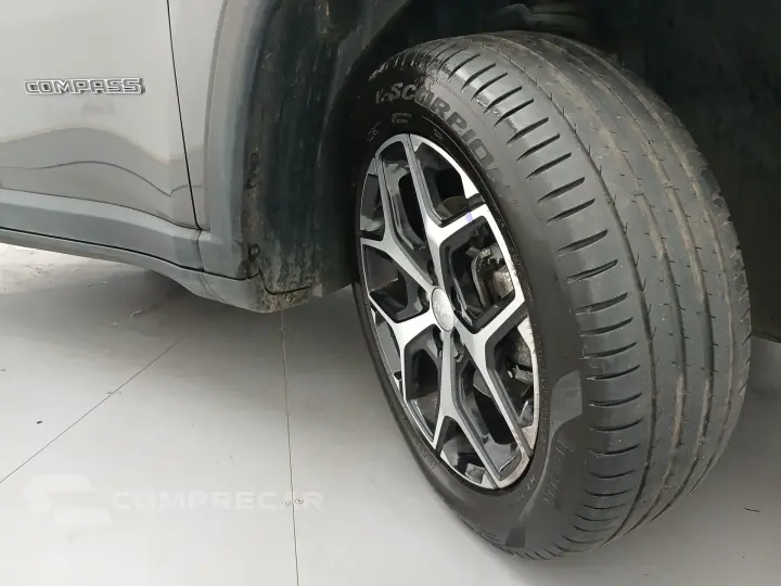 COMPASS 1.3 T270 TURBO FLEX LONGITUDE AT6