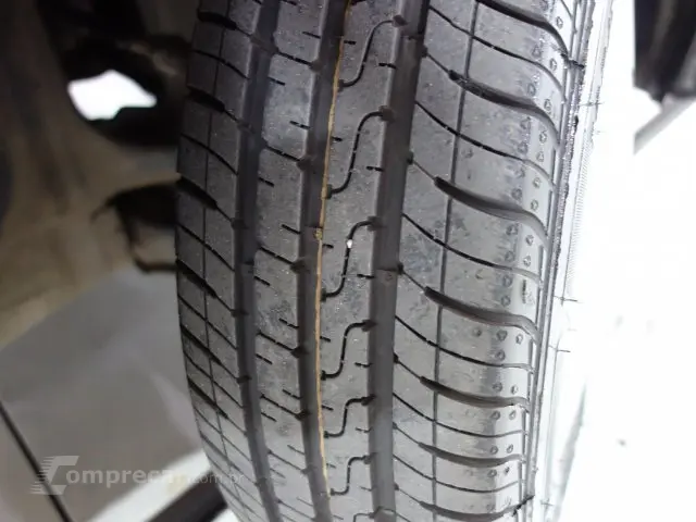 CLASSIC - 1.0 MPFI LS 8V 4P MANUAL