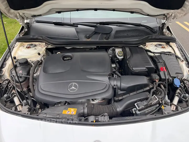 CLA 180 1.6 CGI 7g-dct