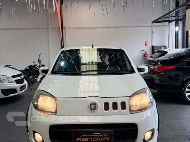 UNO - 1.4 SPORTING 8V 4P MANUAL