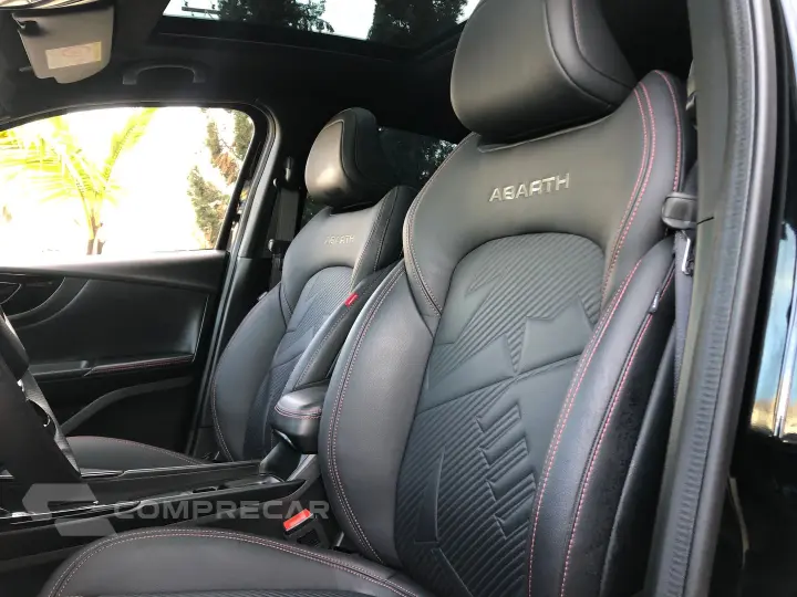 Fastback 1.3 Turbo 270 Flex Abarth At6