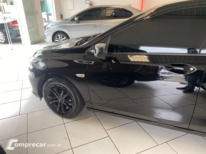 ONIX 1.0 LT  CHEVROLET