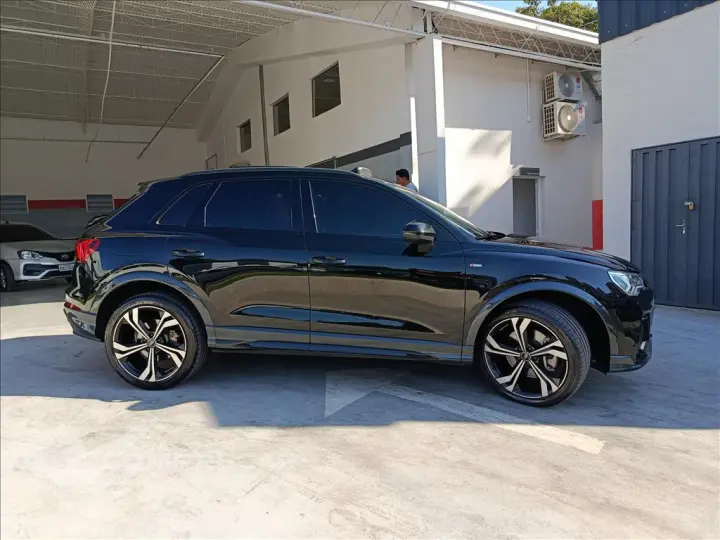Q3 2.0 40 TFSI Performance Black Plus Quattro