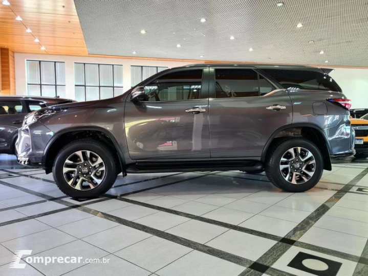 SW4 DSL 4X4 SRX PLATINUM AT 7S