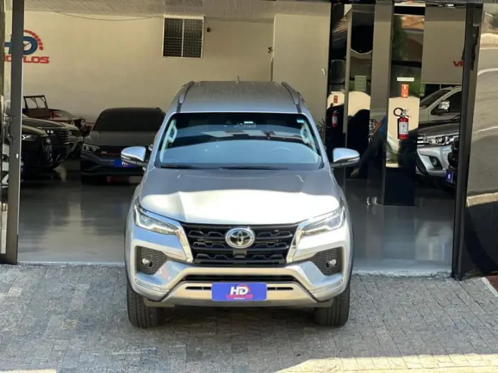 HILUX SWSRXA4FD