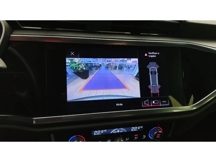 Q3 1.4 35 TFSI FLEX PRESTIGE PLUS S TRONIC