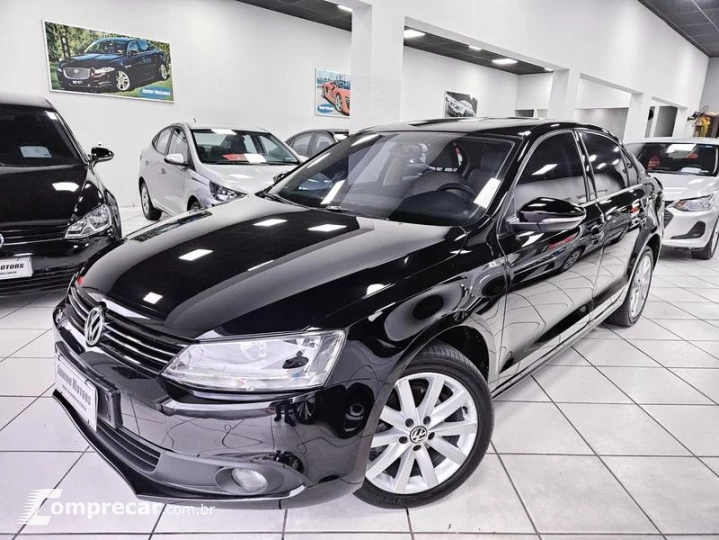 JETTA 2.0 COMFORTLINE FLEX 4P AUT