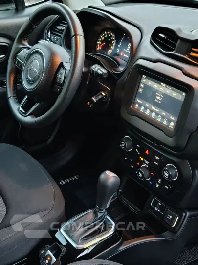 Renegade Sport 1.8 4x2 Flex 16V Aut.