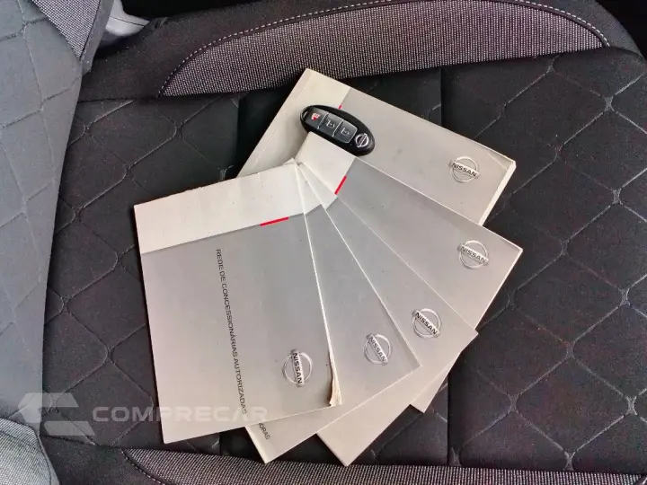 KICKS SV 1.6 16V FlexStar 5p Aut.