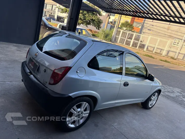 CELTA 1.0 MPFI Life 8V