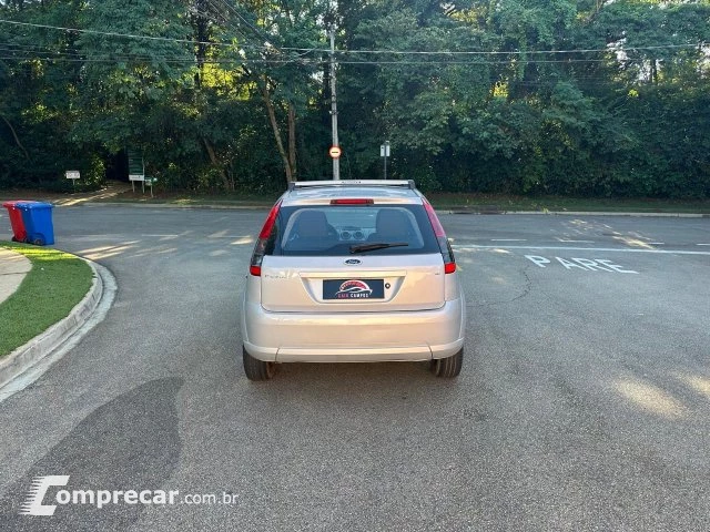 FIESTA HATCH - 1.6 ROCAM SE PLUS 8V 4P MANUAL