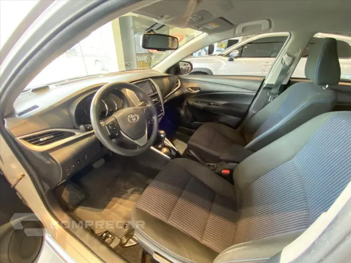 YARIS 1.5 16V FLEX SEDAN XL PLUS TECH MULTIDRIVE