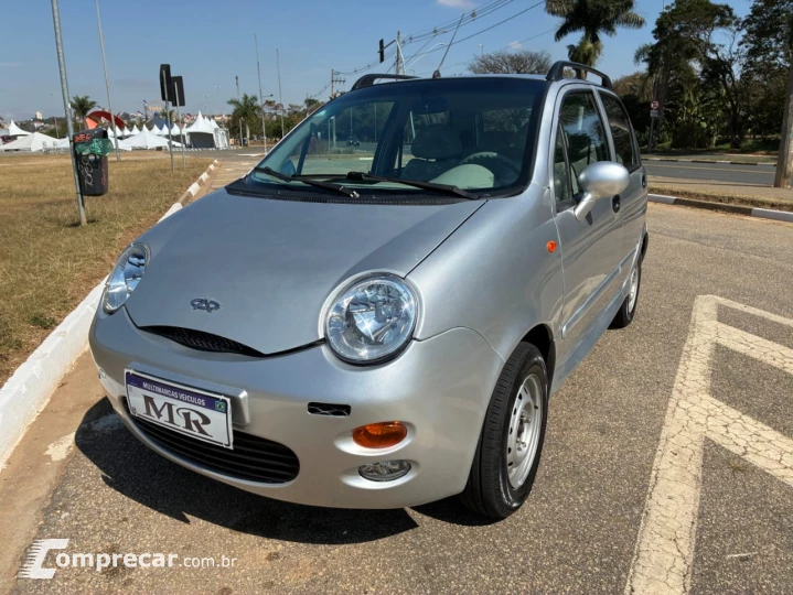 QQ 1.1 MPFI 16V