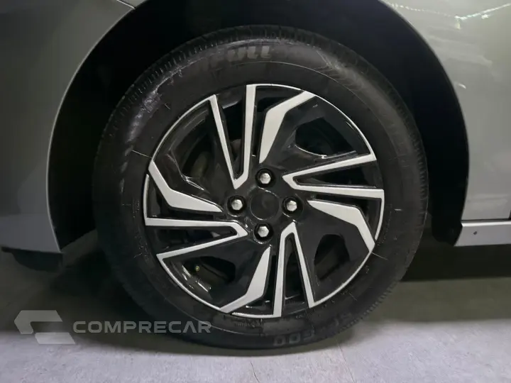 ONIX SEDAN PLUS LT 1.0 12V FLEX 4P MEC.