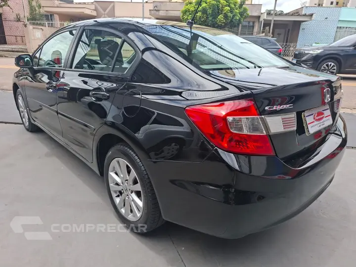 Civic 1.8 Lxs 16V Flex 4P Automático