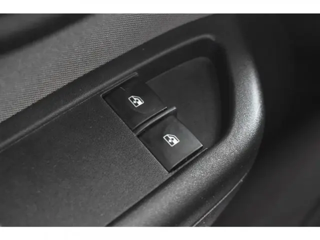 ONIX - 1.0 MPFI LT 8V 4P MANUAL