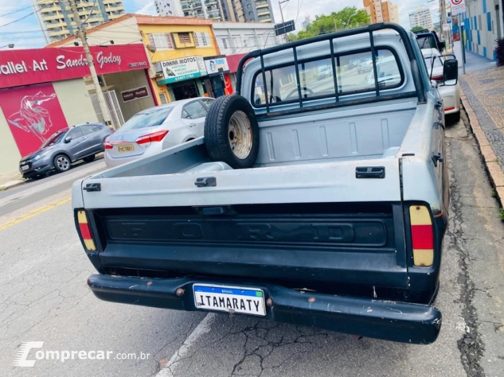 F-1000 2.5 XL 4X2 CS 8V Turbo