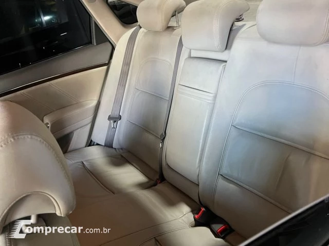 AZERA - 3.3 MPFI GLS SEDAN V6 24V 4P AUTOMÁTICO