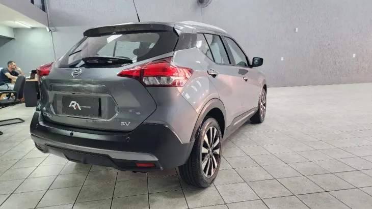 KICKS SV 1.6 16V FlexStar 5p Aut.