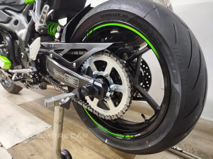 NINJA ZX4 RR