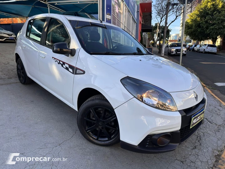 SANDERO 1.6 GT Line Limited