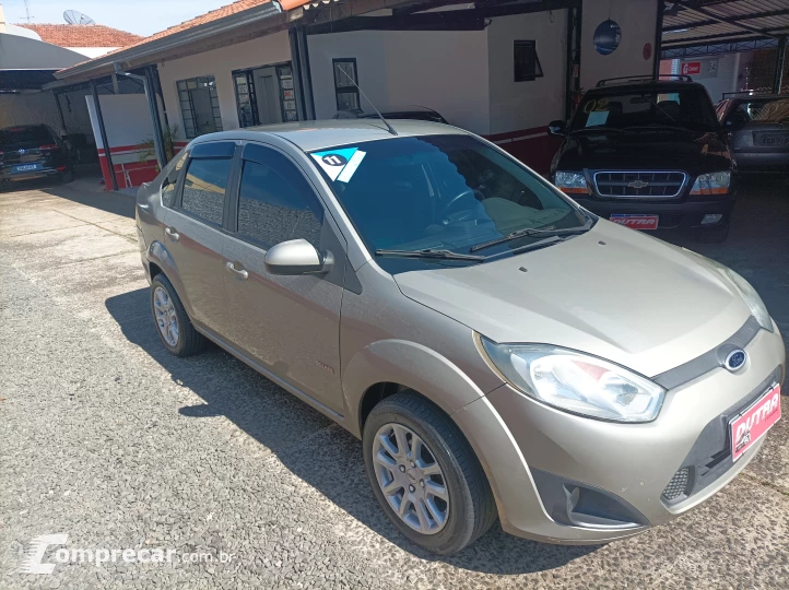 FIESTA 1.6 MPI Class Sedan 8V