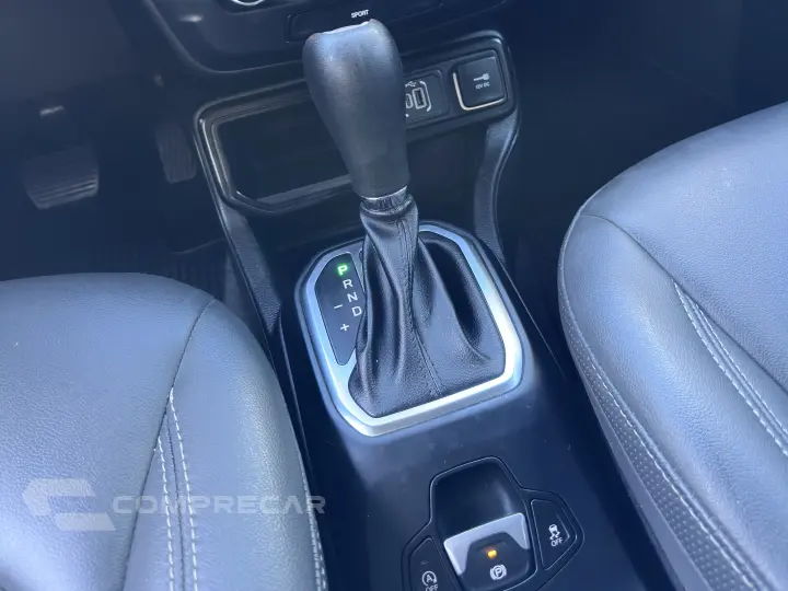 RENEGADE 1.3 T270 TURBO FLEX AT6