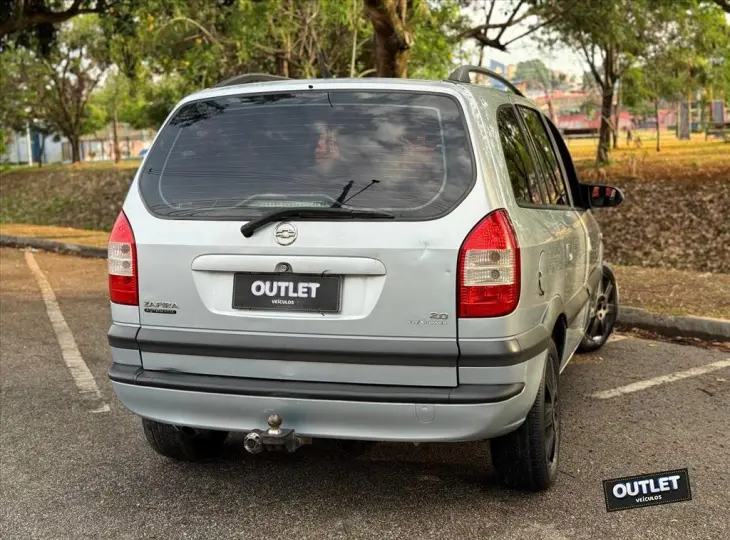 ZAFIRA 2.0 MPFI ELITE 8V FLEX 4P AUTOMÁTICO