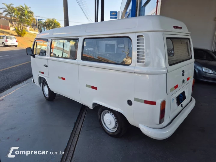 Kombi Lotação 1.4 Mi Total Flex 8V
