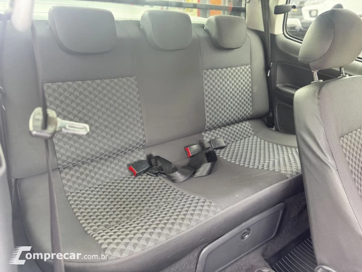 Saveiro Trendline 1.6 T.Flex 8V CD