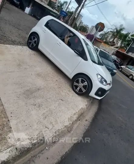 UP 1.0 TSI Move UP 12V