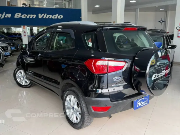 EcoSport TITANIUM 2.0 16V Flex 5p Aut.
