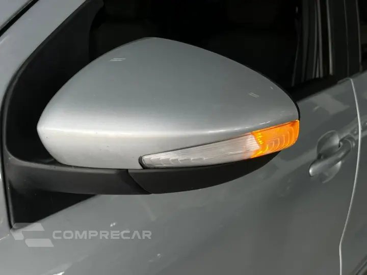 Strada Freedom 1.3 Flex 8V CD