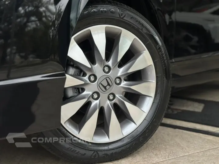 CIVIC 1.8 LXL 16V FLEX 4P MANUAL