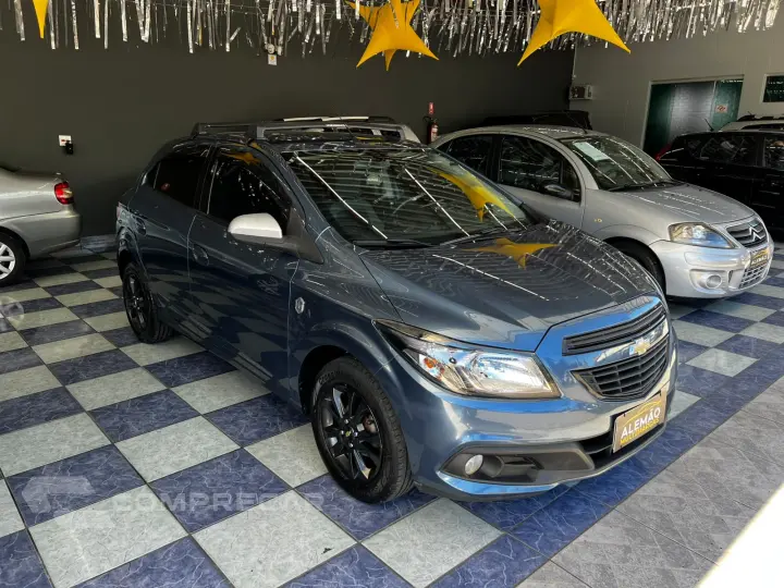 ONIX 1.0 MPFI Seleção 8V