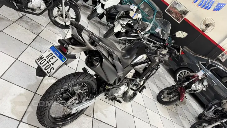 XRE 300 ABS