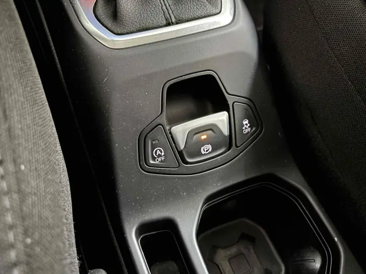 RENEGADE 1.8 16V FLEX 4P AUTOMÁTICO