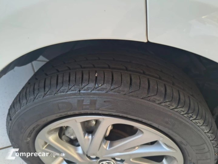 Yaris Sedan 1.5 16V 4P FLEX XS MULTIDRIVE AUTOMÁTICO CVT