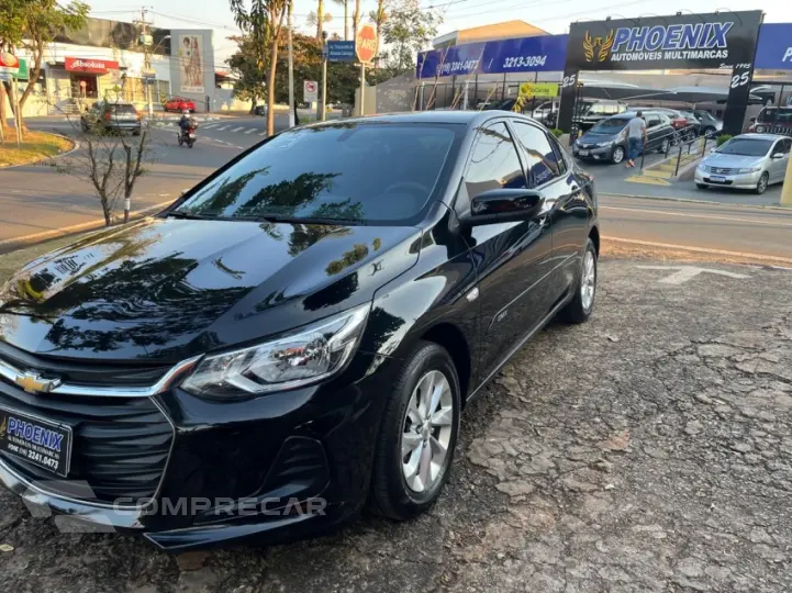 ONIX 1.0 Turbo Plus LT