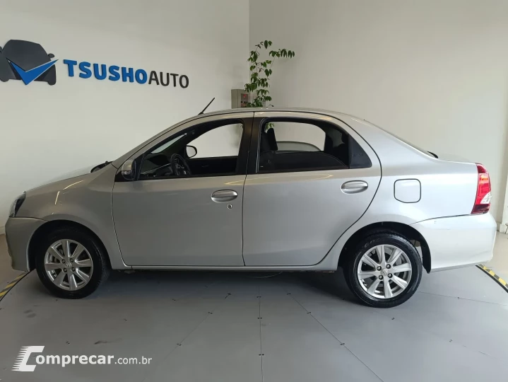 ETIOS 1.5 X PLUS SEDAN 16V MANUAL