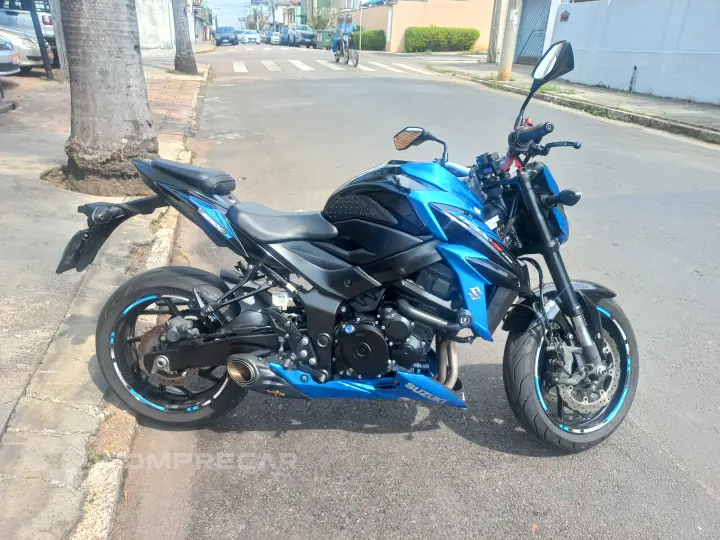 Suzuki  Gsx  S 750 A