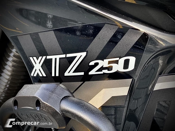 XTZ 250 LANDER
