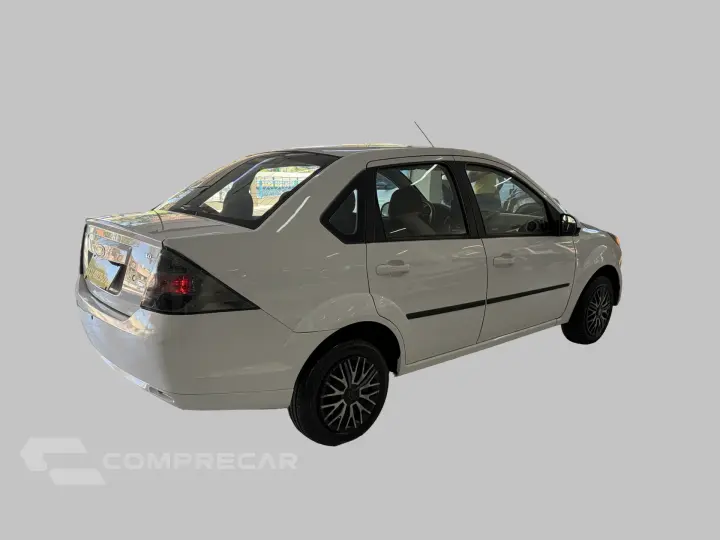 FIESTA 1.6 ROCAM SE SEDAN 8V FLEX 4P MANUAL