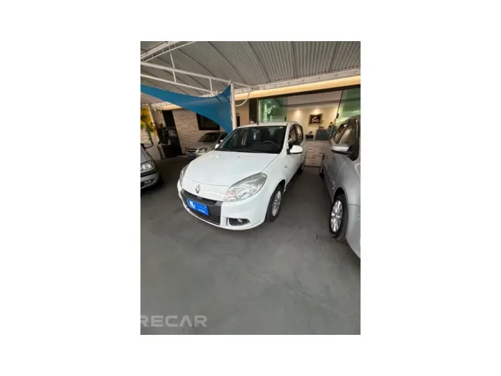 SANDERO 1.6 PRIVILÉGE 16V FLEX 4P AUTOMÁTICO