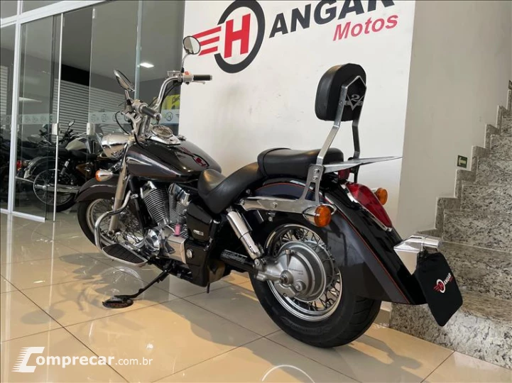 SHADOW 750