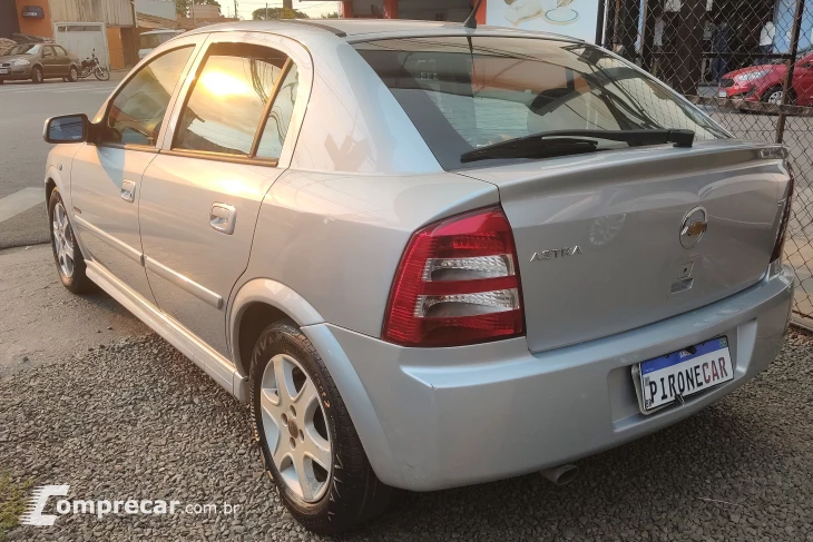 ASTRA 2.0 MPFI Advantage 8V