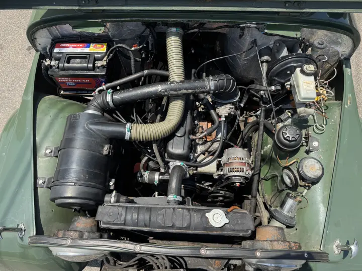 JEEP 2.6 6 Cilindros 12V