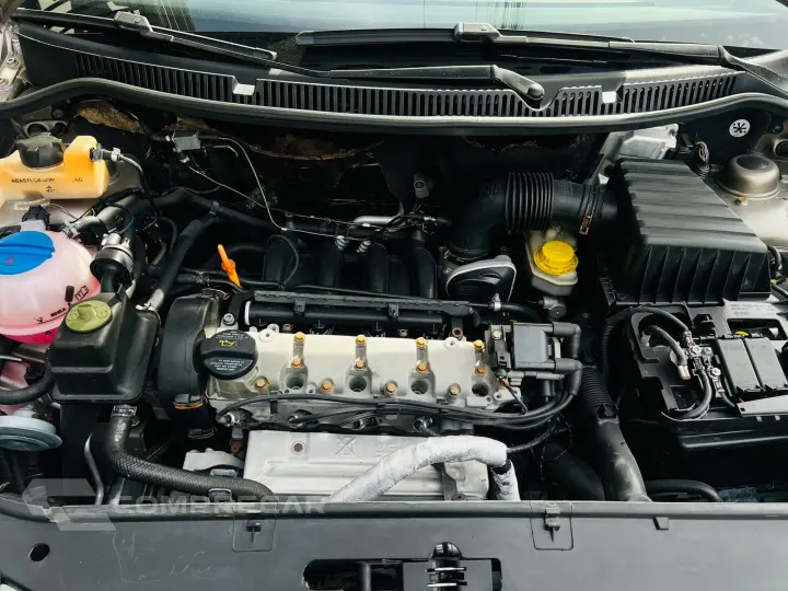 POLO 1.6 MI 8V