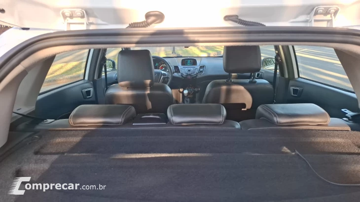 FIESTA 1.6 Titanium Hatch 16V