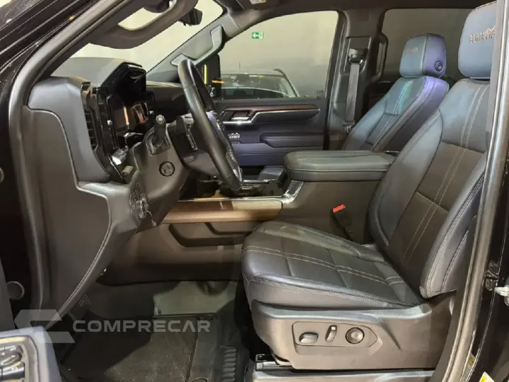 SILVERADO 5.3 V8 GASOLINA 1500 HIGH COUNTRY 4X4 AUTOMÁTICO